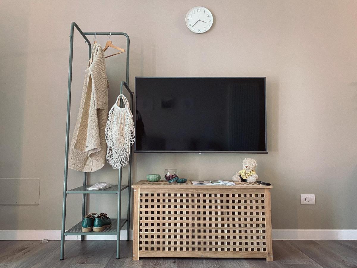 Wellhome Asti Bagian luar foto