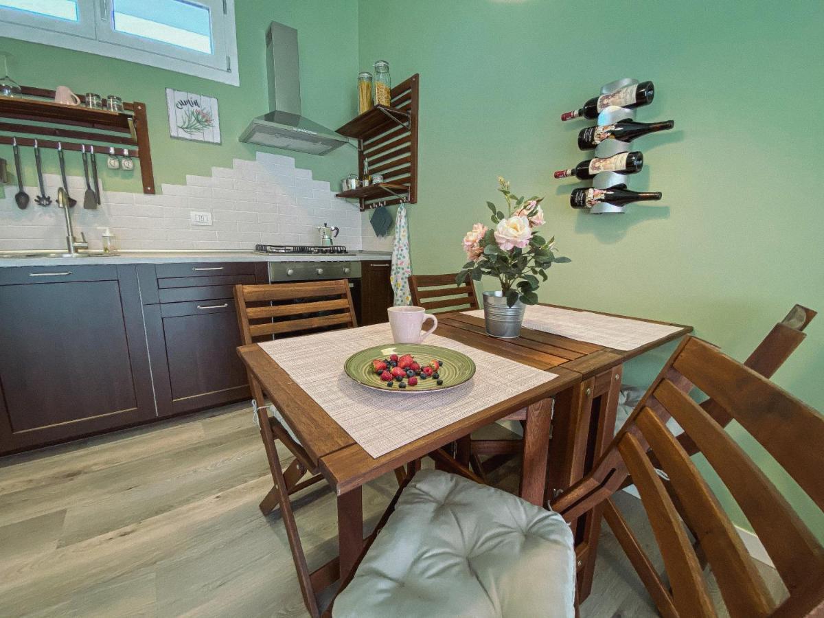 Wellhome Asti Bagian luar foto