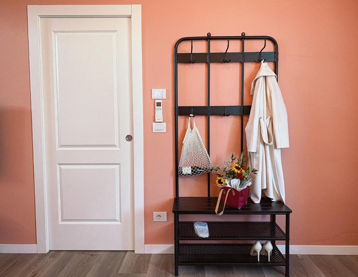 Wellhome Asti Bagian luar foto