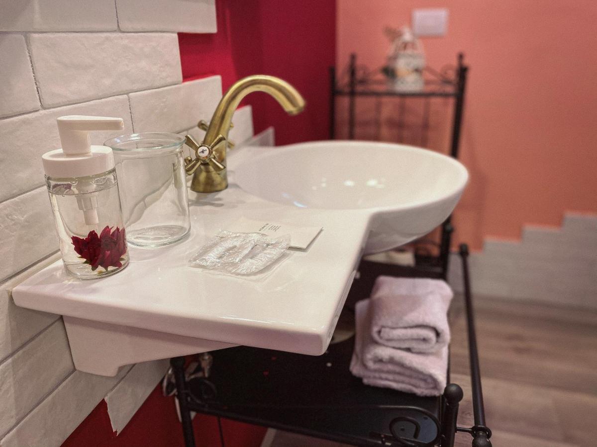 Wellhome Asti Bagian luar foto