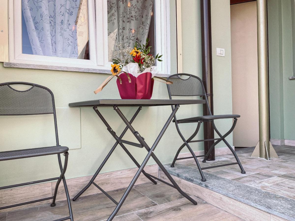 Wellhome Asti Bagian luar foto