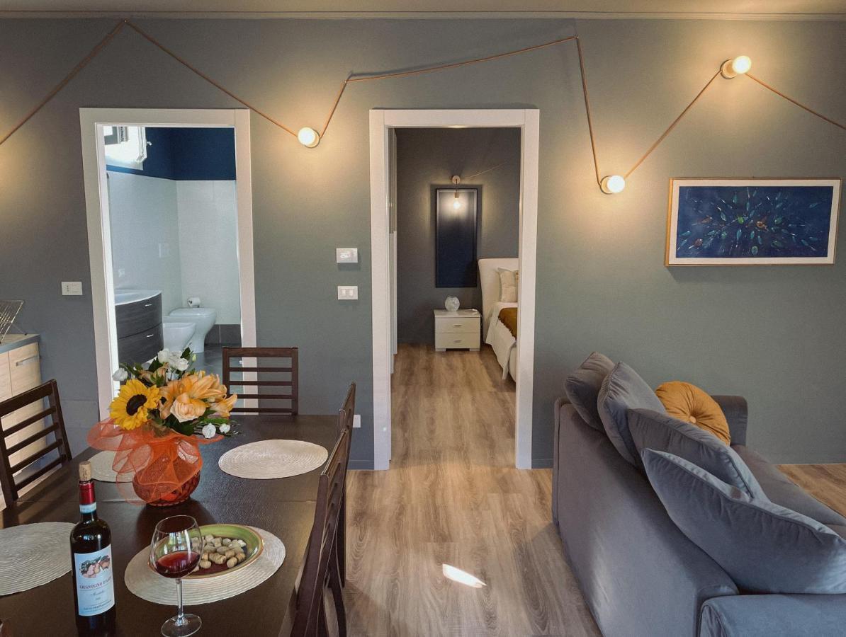 Wellhome Asti Bagian luar foto